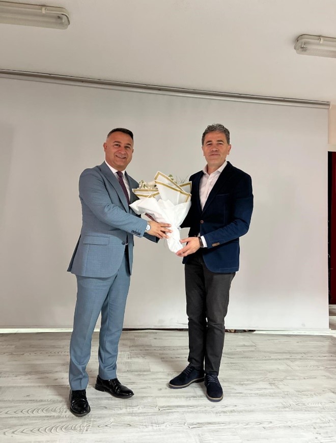 Bölüm Başkanımız Prof. Dr. Oktay Özgül Özlüce Şehit Aykut Yurtsever Anadolu Lisesi’nde Konuşma Gerçekleştirdi